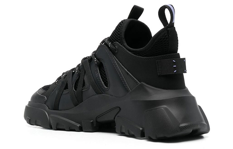 Shop 亞歷山大麥昆 Orbyt Descender 2.0 黑色 700696R28391000