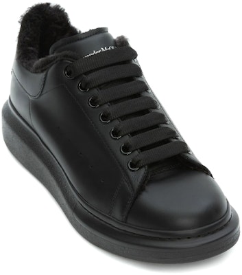 Alexander McQueen Oversized Black Wool 604228WHVJX1000 Lookbook Alexander McQueen Oversized Black Wool 604228WHVJX1000