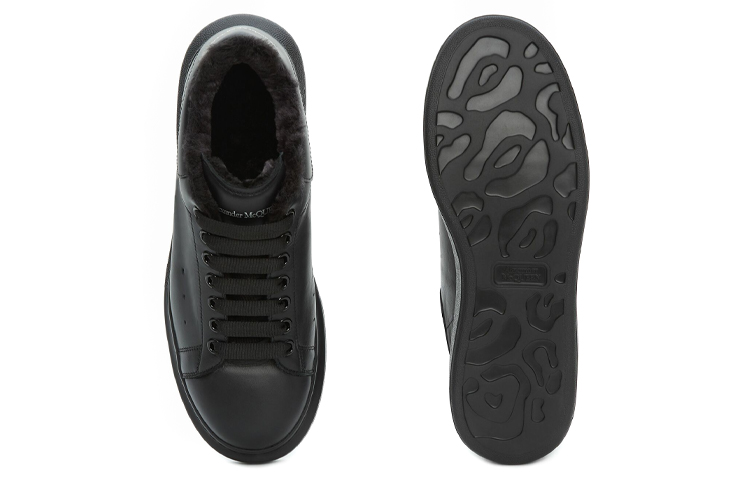 Purchase Alexander McQueen Bersaiz Besar Bulu Hitam 604228WHVJX1000