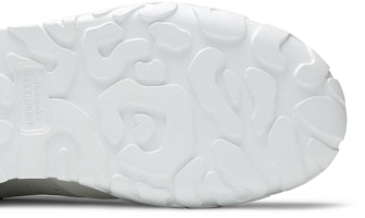 Alexander McQueen Sepatu Oversized Court 'Putih Hitam' 634619-WHZ96-9061 Purchase Alexander McQueen Sepatu Oversized Court 'Putih Hitam' 634619-WHZ96-9061