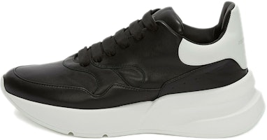 Alexander McQueen Oversized Runner 'Black White' 575425-WHRU3-1070 Alexander McQueen Oversized Runner 'Black White' 575425-WHRU3-1070