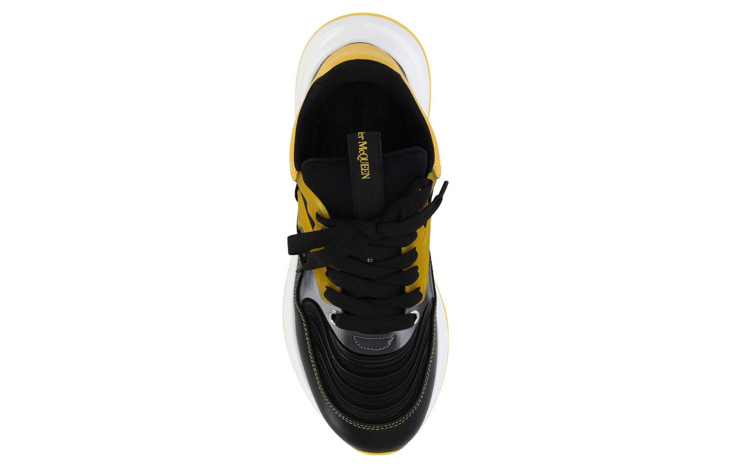 Lookbook Alexander McQueen Zapatillas Oversized Runner 'Negro Amarillo' 712511-WICEK-1592
