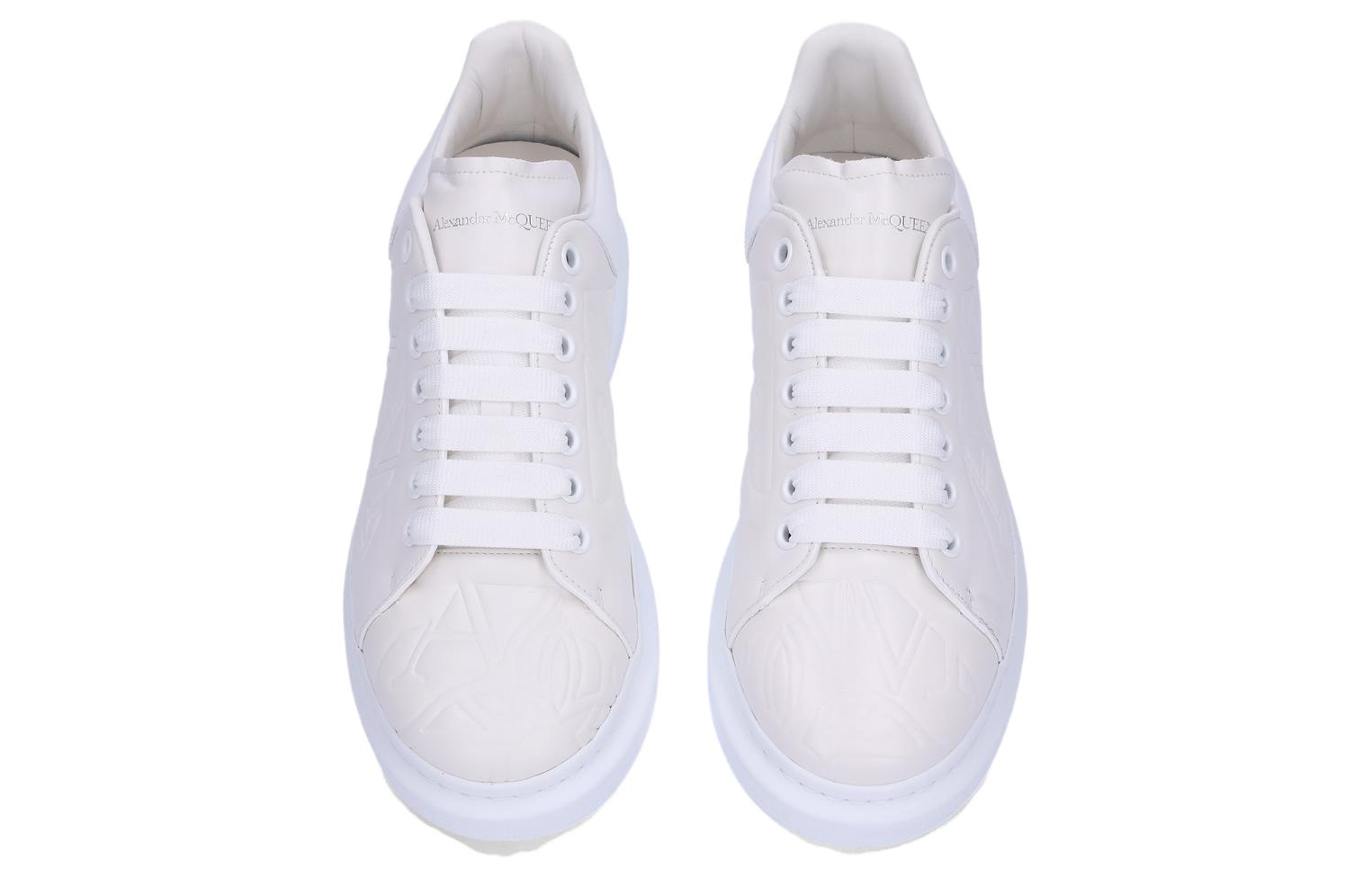 Purchase Alexander McQueen Oversized Schuhe ''Gesteppte Weiß'' 735767WID719000