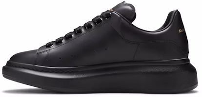 アレキサンダー・マックイーン オーバーサイズスニーカー 黒 553761-WHGP0-1000 Lookbook アレキサンダー・マックイーン オーバーサイズスニーカー 黒 553761-WHGP0-1000