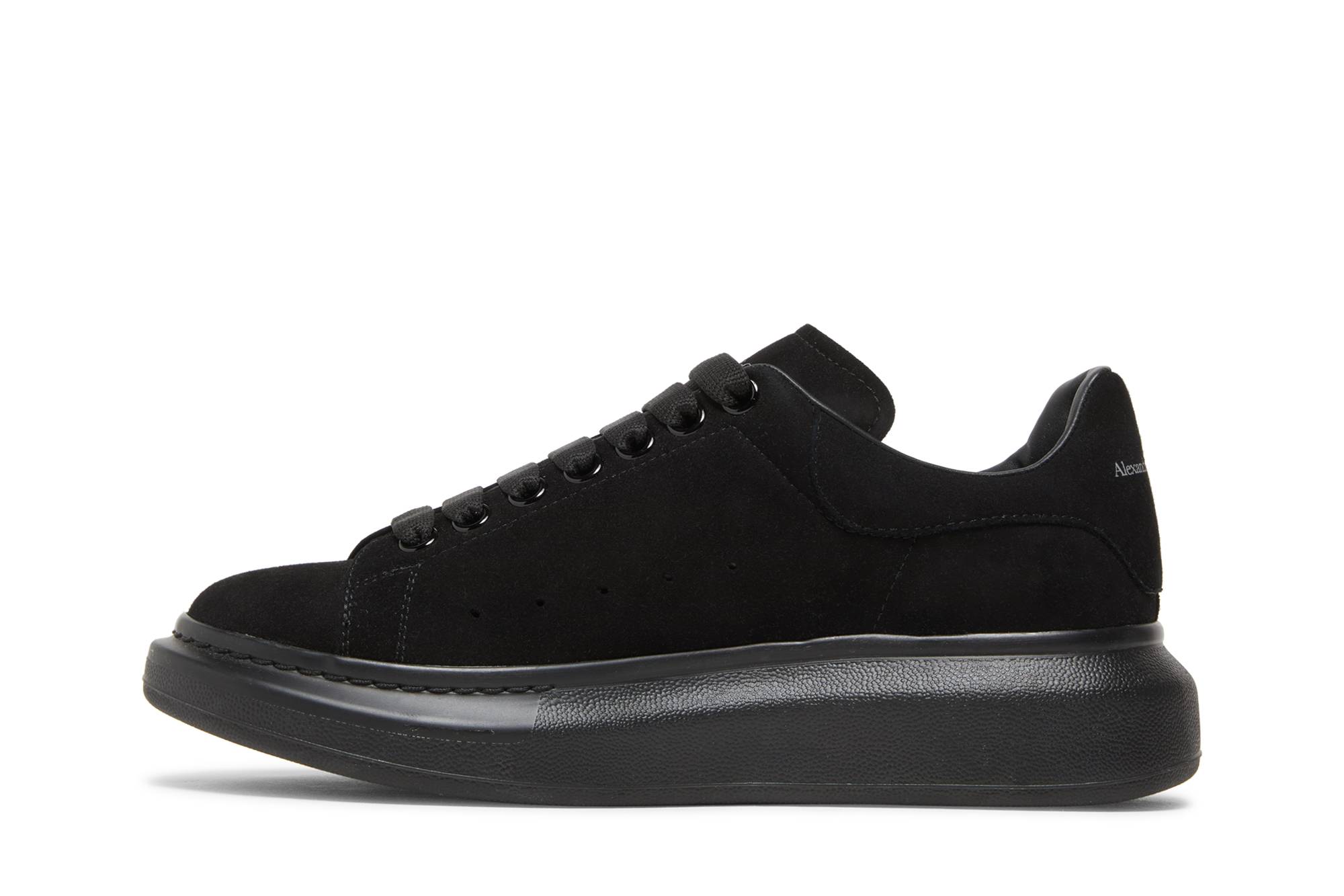 Lookbook Alexander McQueen Oversized Sneaker 'Hitam' 553761-WHV67-1000