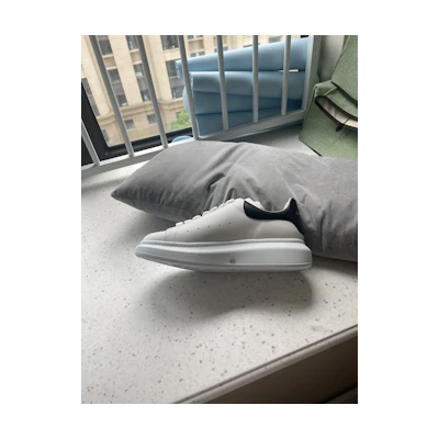 Alexander McQueen Oversized Sneaker 'Black'
