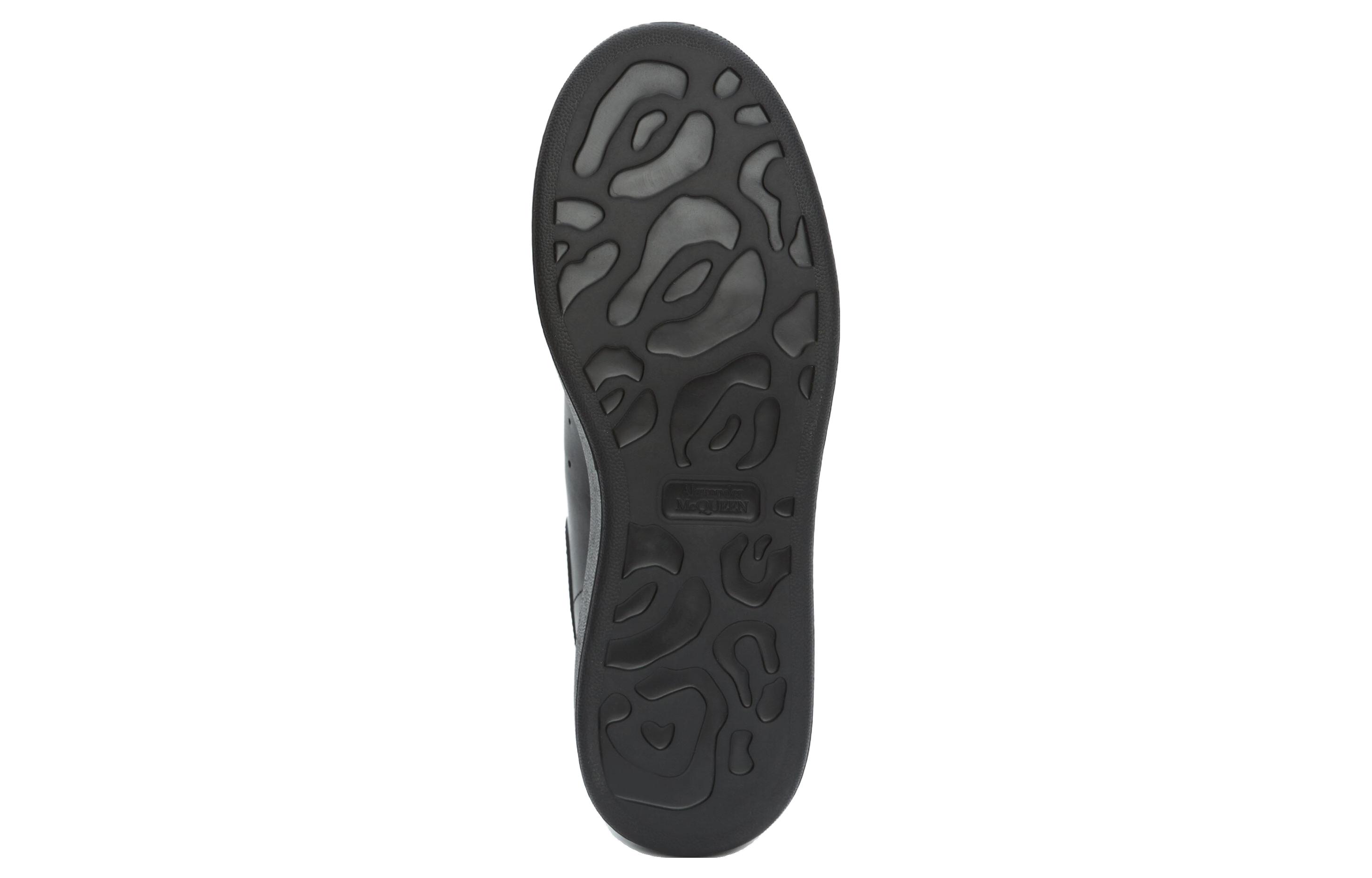 Purchase 亚历山大·麦昆黑色厚底运动鞋 604248-WHRWA-1000