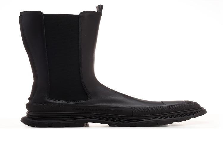 Buy Alexander McQueen Kasut Oversized 'Hitam' 667813/WHZ661000