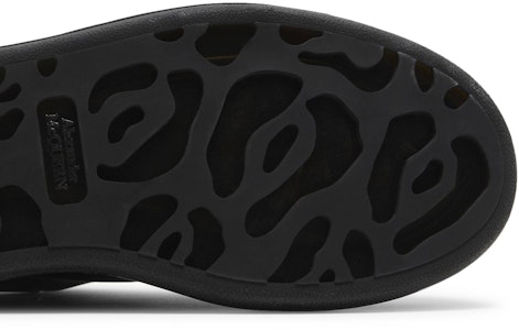 Alexander McQueen Sepatu Oversized 'Hitam' 682398W4RY11073 Purchase Alexander McQueen Sepatu Oversized 'Hitam' 682398W4RY11073