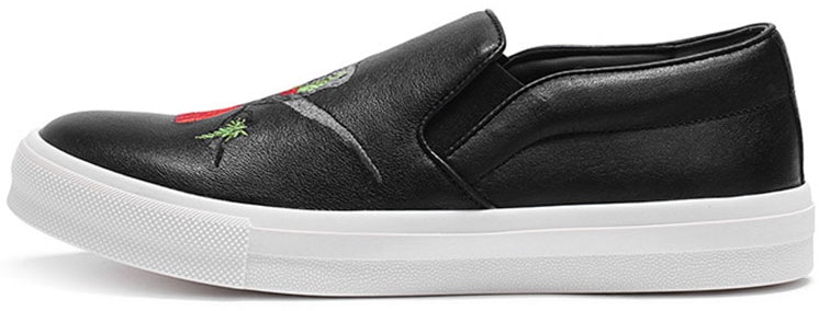 alexander-mc-queen-oversized-sneaker-black-bird-embroidery-462762-whq-61-1049