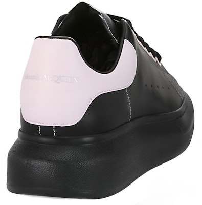 Alexander McQueen Sepatu Oversized 'Black Ice Pink' 553680-WHTQT-1436 Purchase Alexander McQueen Sepatu Oversized 'Black Ice Pink' 553680-WHTQT-1436