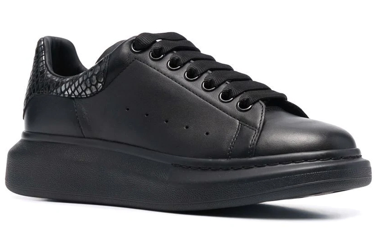 Alexander McQueen Oversized Sneaker 'Black Silver Crocodile' 圖 2