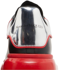 Alexander McQueen Sepatu Oversized 'Hitam Perak Merah Mengkilap' 705068-WIBNZ-1091 Sizing Alexander McQueen Sepatu Oversized 'Hitam Perak Merah Mengkilap' 705068-WIBNZ-1091