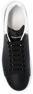 Alexander McQueen 黑色鉚釘裝飾大號運動鞋 628017-WHTQQ-1071 Purchase Alexander McQueen 黑色鉚釘裝飾大號運動鞋 628017-WHTQQ-1071