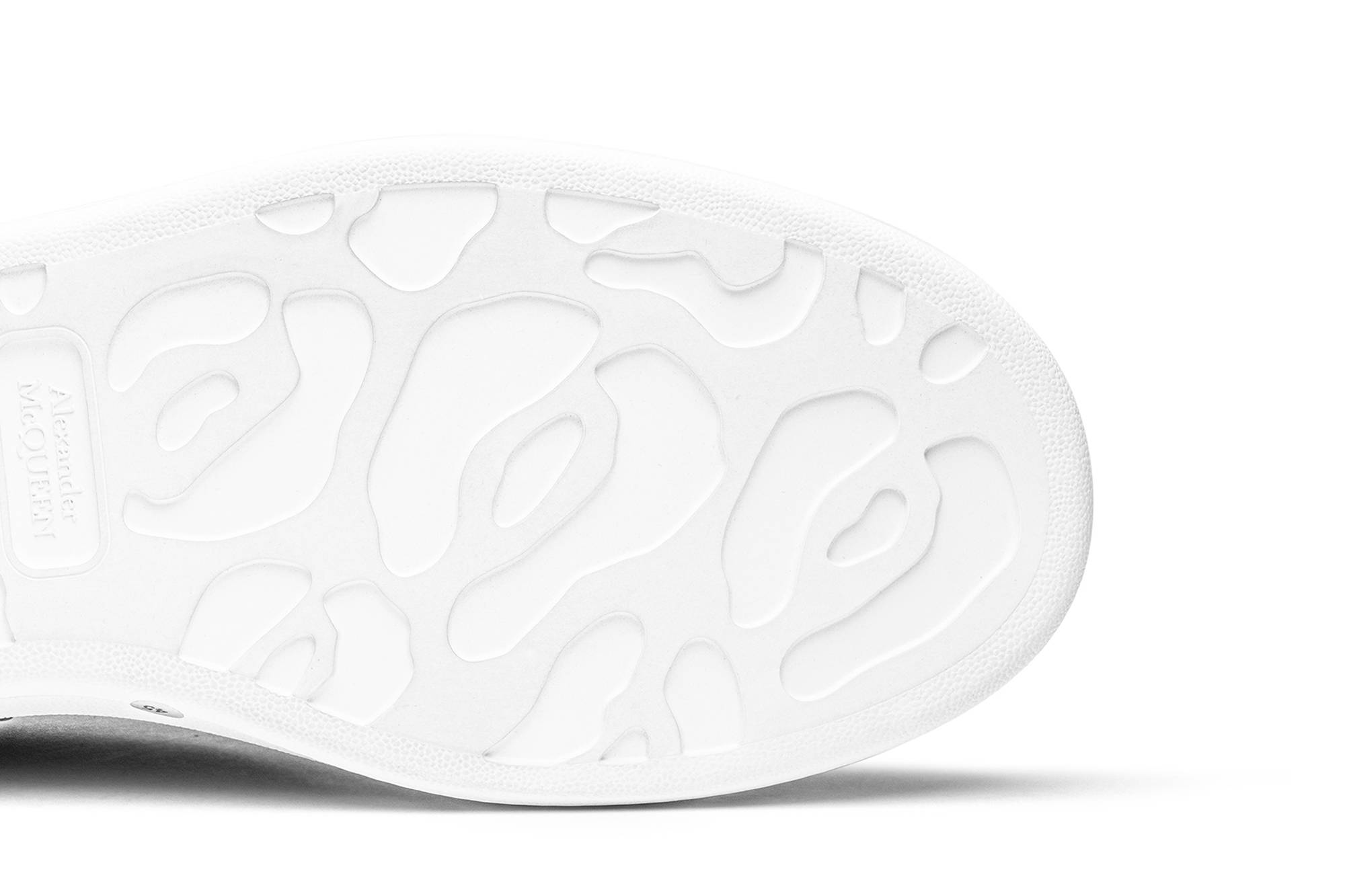 Alexander McQueen Oversized Sneaker 'Black White' 圖 5