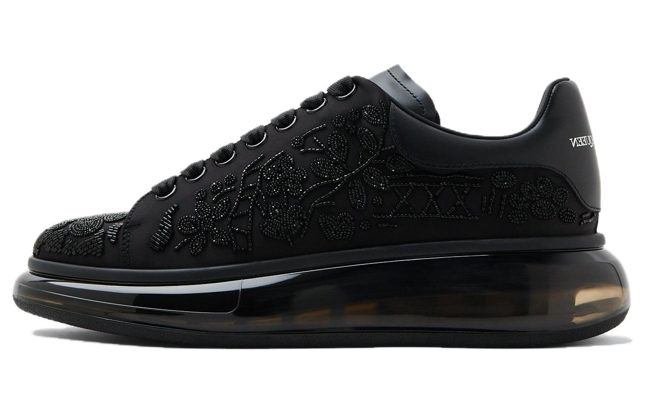 Buy 알렉산더 맥퀸 오버사이즈 스니커즈 '보태니컬 비즈 자수 - 블랙' 730080W4TL91073