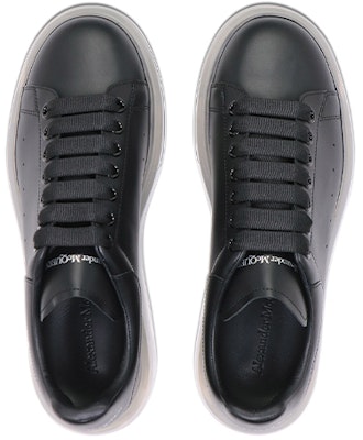 Alexander McQueen Oversized Sneaker 'Sol Bening - Hitam' 604232WHX981070 Purchase Alexander McQueen Oversized Sneaker 'Sol Bening - Hitam' 604232WHX981070