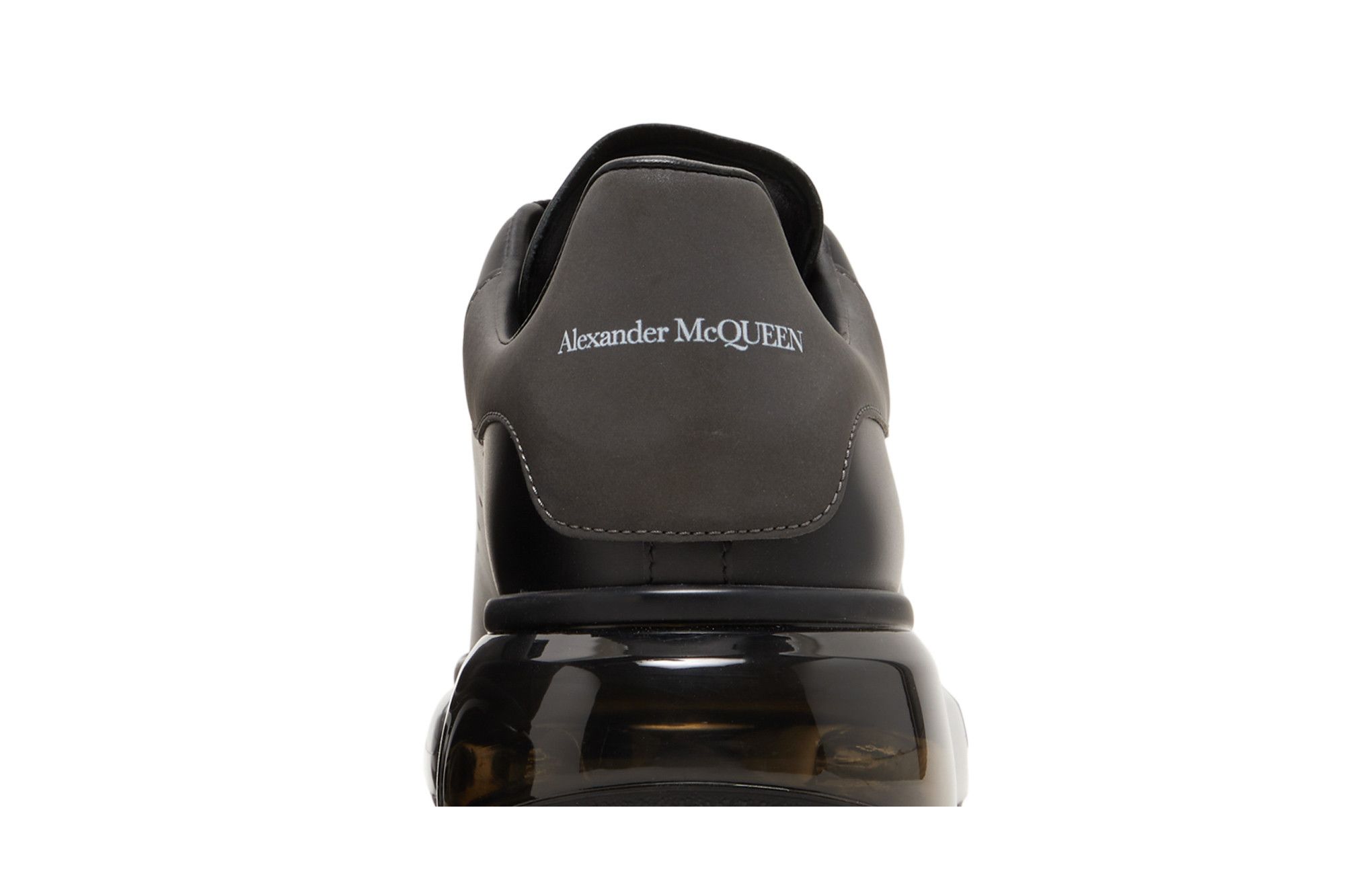Sizing Alexander McQueen Oversized Sneaker 'Clear Sole - Black' 610812-WHYBH-1073