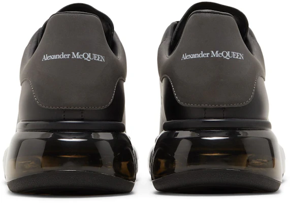 Alexander McQueen Baskets Oversized ''Semelle Transparente - Noir'' 610812-WHYBH-1073 Sizing Alexander McQueen Baskets Oversized ''Semelle Transparente - Noir'' 610812-WHYBH-1073