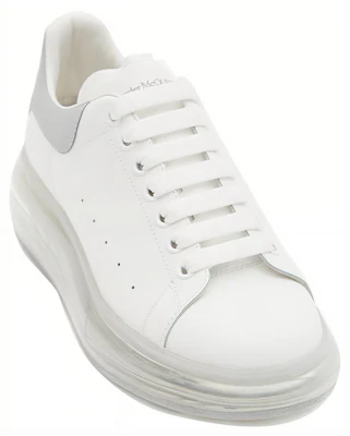 알렉산더 맥퀸 오버사이즈 스니커즈 '클리어솔' 610812-WHYBH-9058 Lookbook 알렉산더 맥퀸 오버사이즈 스니커즈 '클리어솔' 610812-WHYBH-9058