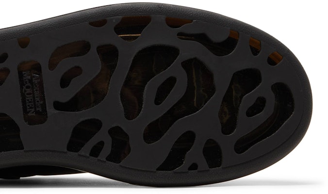 Alexander McQueen Sepatu Oversized 'Clear Sole - Hitam' 610812-WHYBH-1073 Purchase Alexander McQueen Sepatu Oversized 'Clear Sole - Hitam' 610812-WHYBH-1073