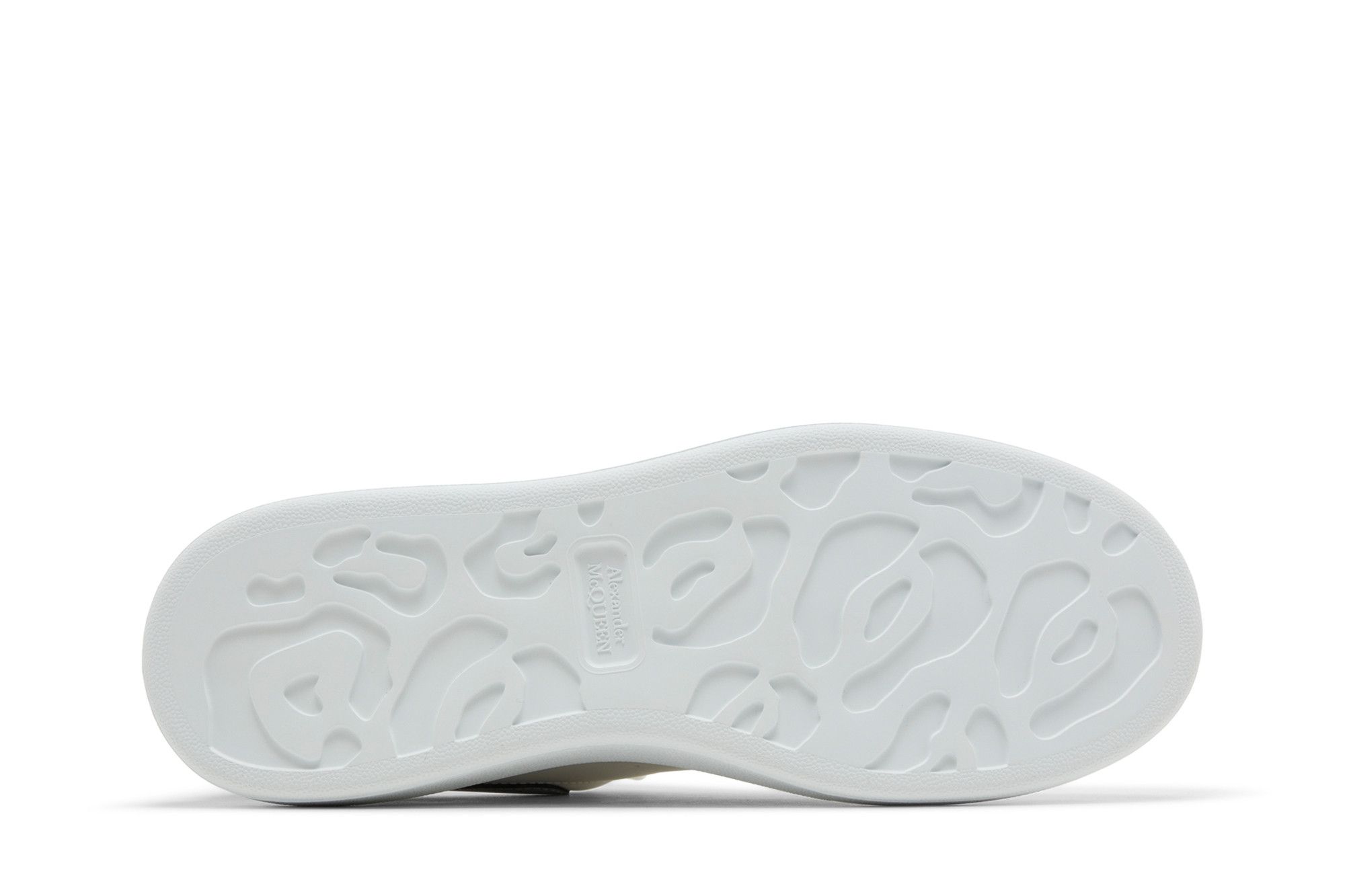 Shop Alexander McQueen Oversized Sneaker 'Faded Heel - Putih Hitam Perak' 777367WIE9G9089