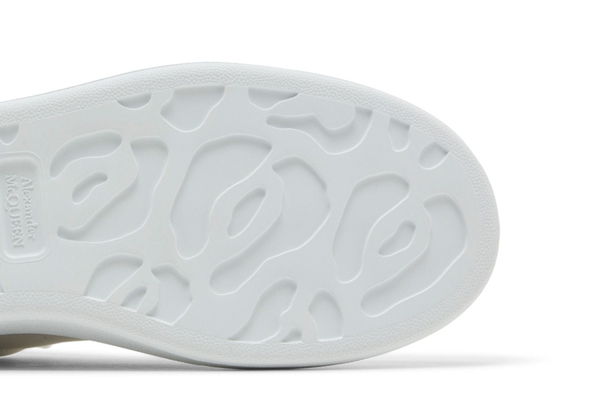 Purchase Alexander McQueen Oversized Sneaker 'Faded Heel - Putih Hitam Perak' 777367WIE9G9089