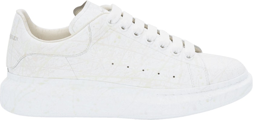 Alexander mcqueen sneakers 2025 glow in the dark