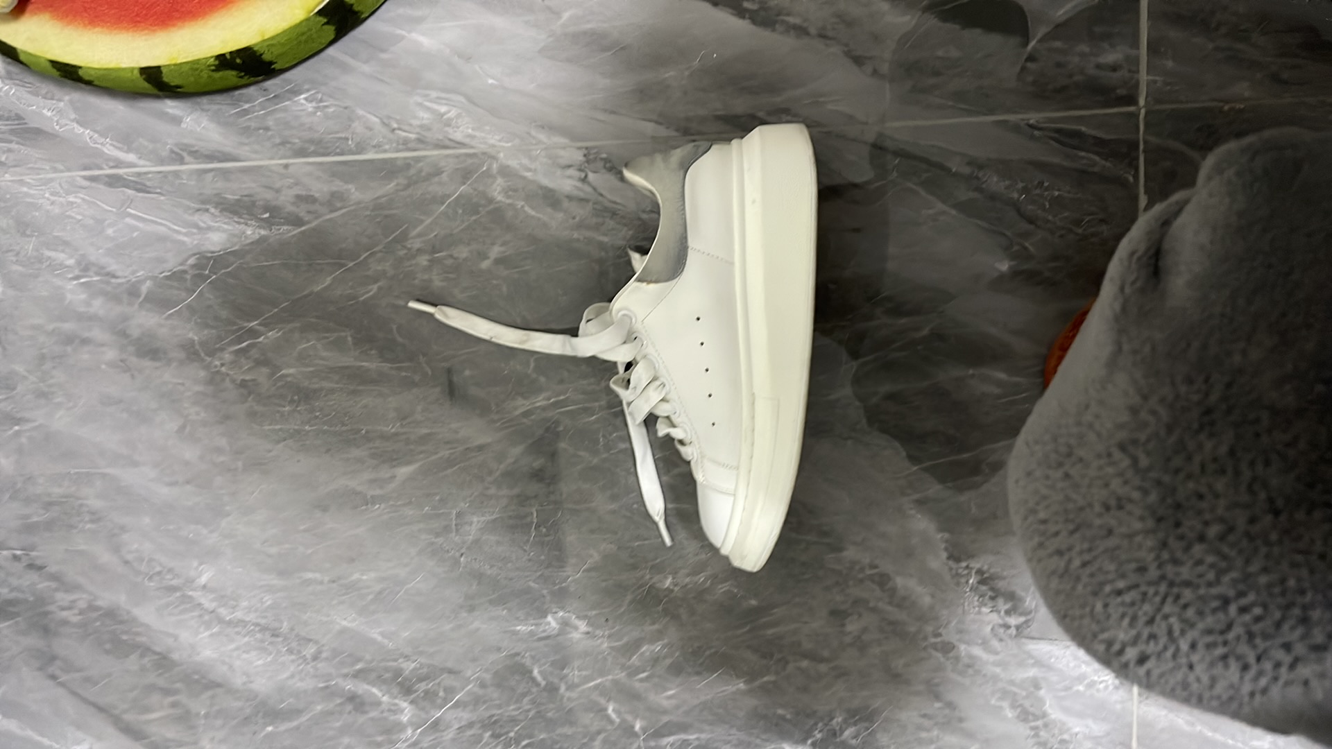 Buy Alexander McQueen Sneaker Oversized 'Grey Tail' Abu-abu 543876-36D