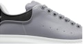 Order Alexander McQueen Oversized Sneaker 'Gun Grey' dalam Warna Kelabu Gelap 727394-WHXMT-1643