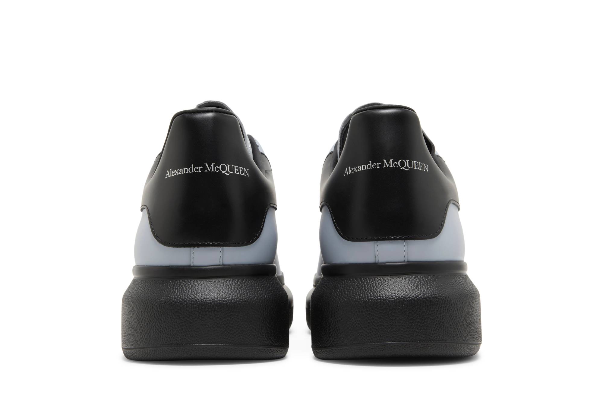 Alexander McQueen Oversized Sneaker 'Light Blue Black' 圖 6