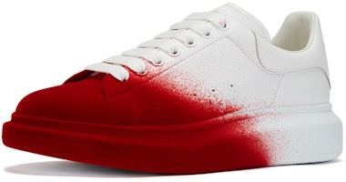 Alexander McQueen Oversized Sneaker 'Lust Red Velvet Spray' Wanita Pria 575415-WHWM1-9092 Lookbook Alexander McQueen Oversized Sneaker 'Lust Red Velvet Spray' Wanita Pria 575415-WHWM1-9092
