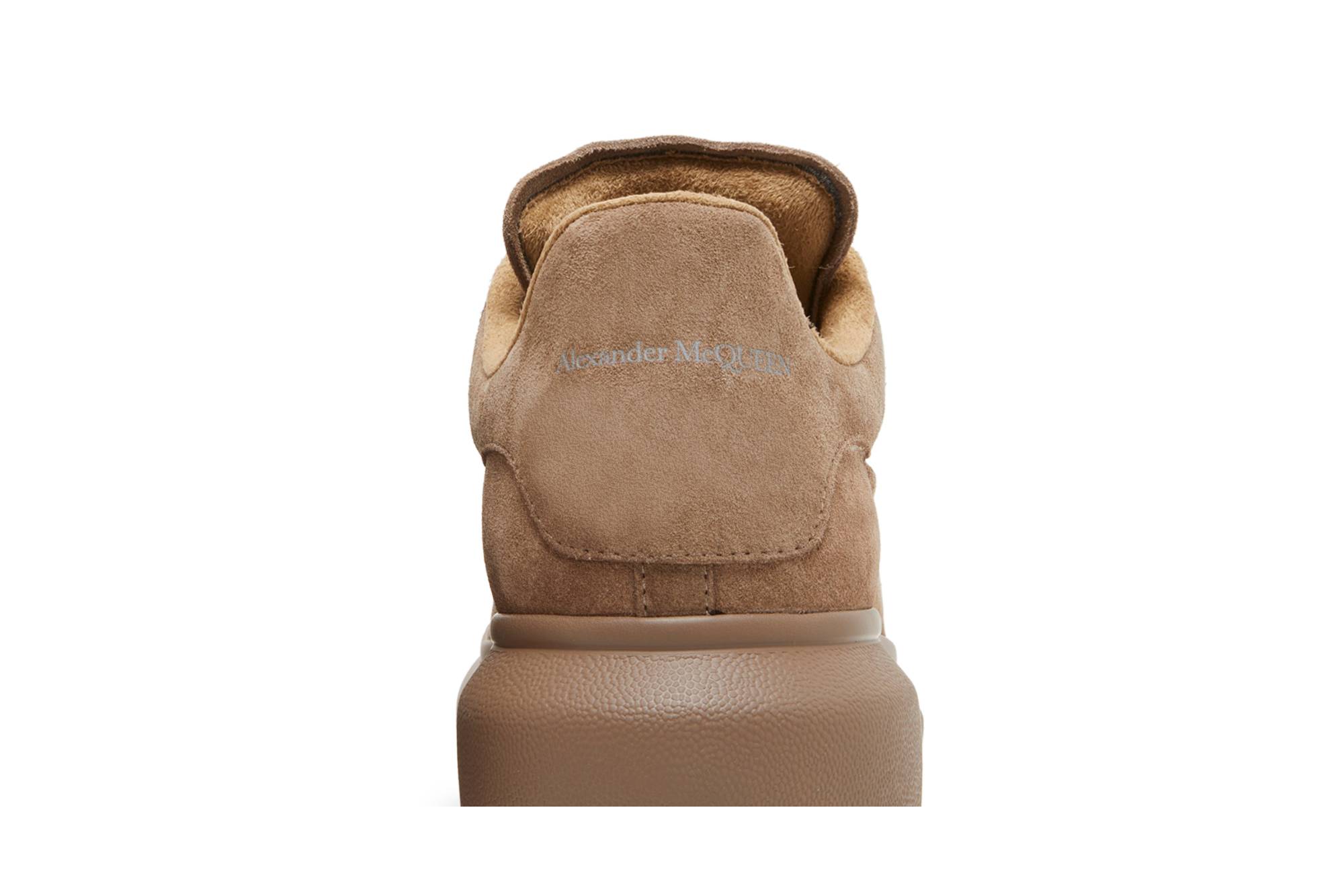 Sizing Alexander McQueen Sneakers Oversized 'Mole' 688520WIA531808