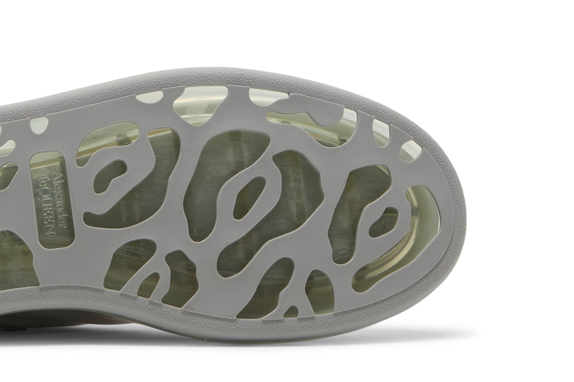 Purchase 亚历山大·麦昆经典款板鞋“银色虹彩” 682398-W4K52-8305