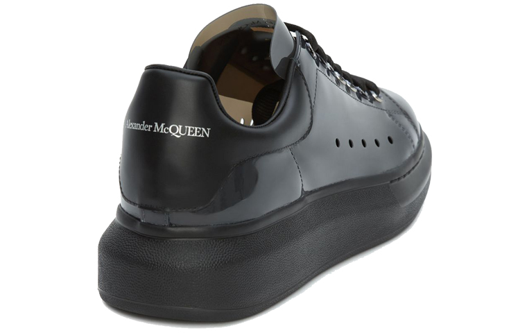 Lookbook Alexander McQueen Sneakers Oversized 'Smoke' 604221-W4L11-1288