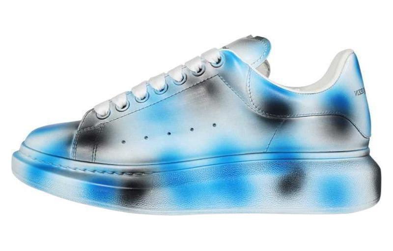 Buy Alexander McQueen Sepatu Oversize 'Spray Paint - Hitam Biru' 730083-WICW1-8912