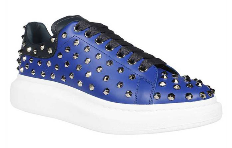 Lookbook Alexander McQueen Oversized Sneaker ''Studded - Electric Blauw'' 711142-WHTQQ-4597