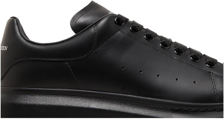 亚历山大麦昆镶钉黑色厚底运动鞋 705807-WHTQQ-1081 Order 亚历山大麦昆镶钉黑色厚底运动鞋 705807-WHTQQ-1081