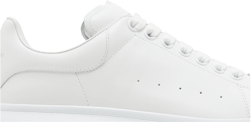 Alexander McQueen Oversized Sneaker 'Studded - Putih Perak' 705807-WHTQQ-9071 Order Alexander McQueen Oversized Sneaker 'Studded - Putih Perak' 705807-WHTQQ-9071