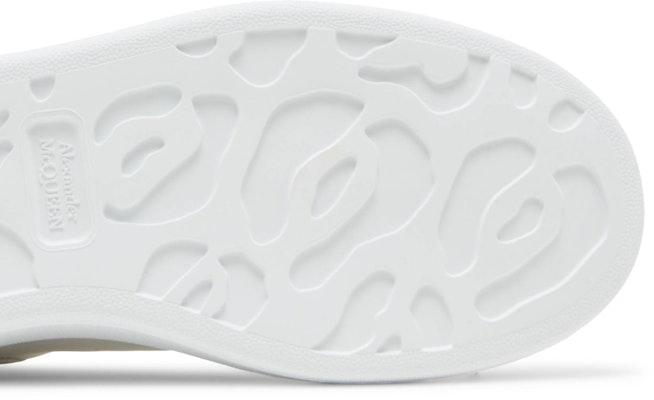 Alexander McQueen Oversized Sneaker 'Studded - Putih Perak' 705807-WHTQQ-9071 Purchase Alexander McQueen Oversized Sneaker 'Studded - Putih Perak' 705807-WHTQQ-9071