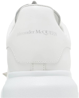 Alexander McQueen Oversized Sneaker 'Studded - Putih Perak' 705807-WHTQQ-9071 Sizing Alexander McQueen Oversized Sneaker 'Studded - Putih Perak' 705807-WHTQQ-9071
