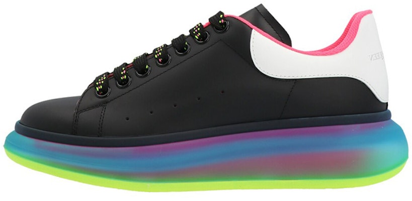 Alexander McQueen Oversized Sneaker 'Sole Transparan - Hitam Gradasi' 662657-WIBN3-1584 Buy Alexander McQueen Oversized Sneaker 'Sole Transparan - Hitam Gradasi' 662657-WIBN3-1584