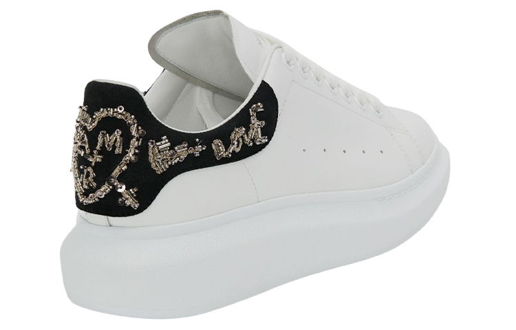 Lookbook Zapatillas Alexander McQueen Oversized 'Blanco Negro'. 711148WICG99089