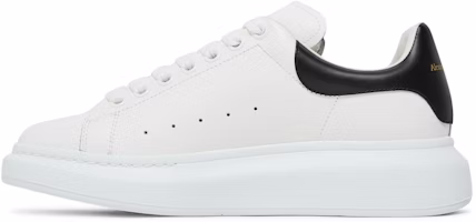 알렉산더 맥퀸 오버사이즈 스니커즈 '화이트 블랙' 553680WHGP59061 Lookbook 알렉산더 맥퀸 오버사이즈 스니커즈 '화이트 블랙' 553680WHGP59061