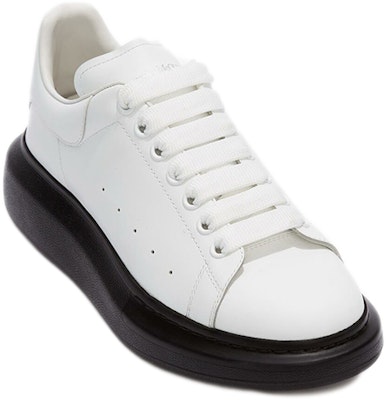 亚历山大·麦昆 经典款厚底运动鞋 '白黑' 553680-WHTQ4-9061 Lookbook 亚历山大·麦昆 经典款厚底运动鞋 '白黑' 553680-WHTQ4-9061