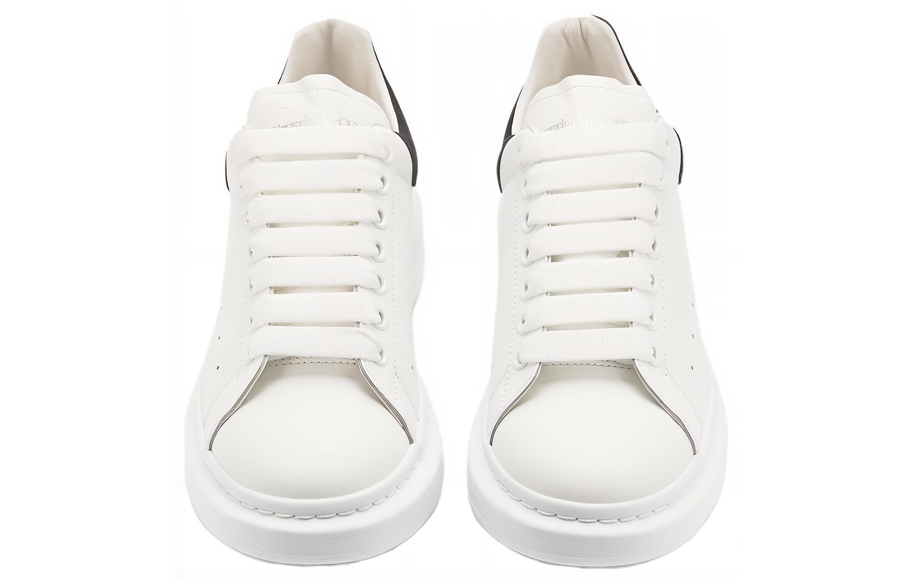 Lookbook Alexander McQueen Oversized Sneaker 'Putih Hitam' 625162WHZ4K9061