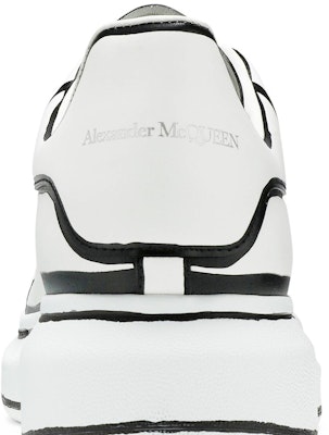 알렉산더 맥퀸 오버사이즈 스니커즈 '화이트 블랙' 627867WHYBI9061 Sizing 알렉산더 맥퀸 오버사이즈 스니커즈 '화이트 블랙' 627867WHYBI9061