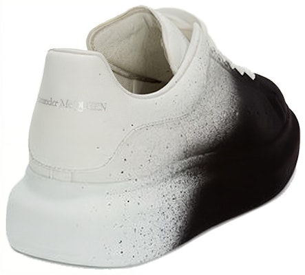 Alexander McQueen Sepatu Besar 'Putih Hitam Spray' 575415-WHWM1-9034 Lookbook Alexander McQueen Sepatu Besar 'Putih Hitam Spray' 575415-WHWM1-9034