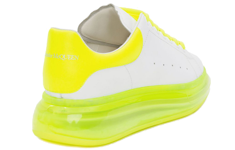Lookbook 알렉산더 맥퀸 오버사이즈 스니커즈 '화이트 플로레센트 옐로우' 604232-WHX9W-9179