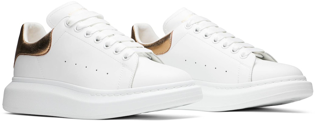White and gold 2025 alexander mcqueen sneakers